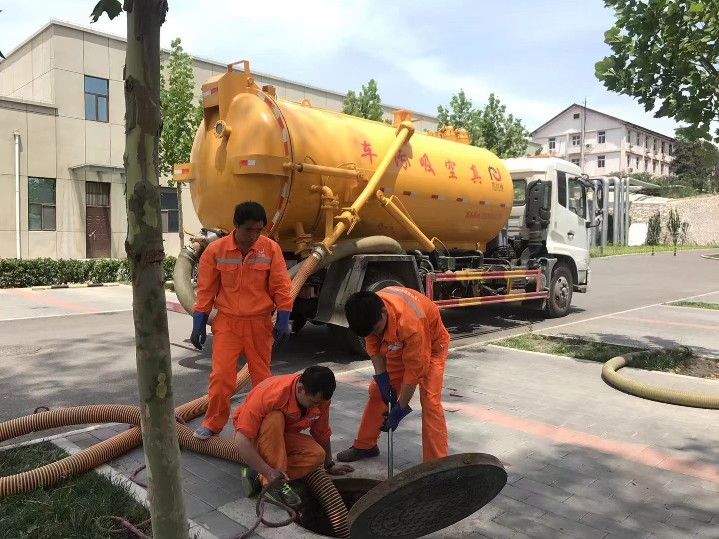 九台化粪池清理与5-8吨吸粪车施工效率分析